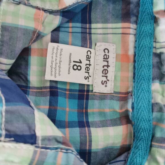 5/$10 Carter's toddler boy button down shirt 18 M - Picture 3 of 4